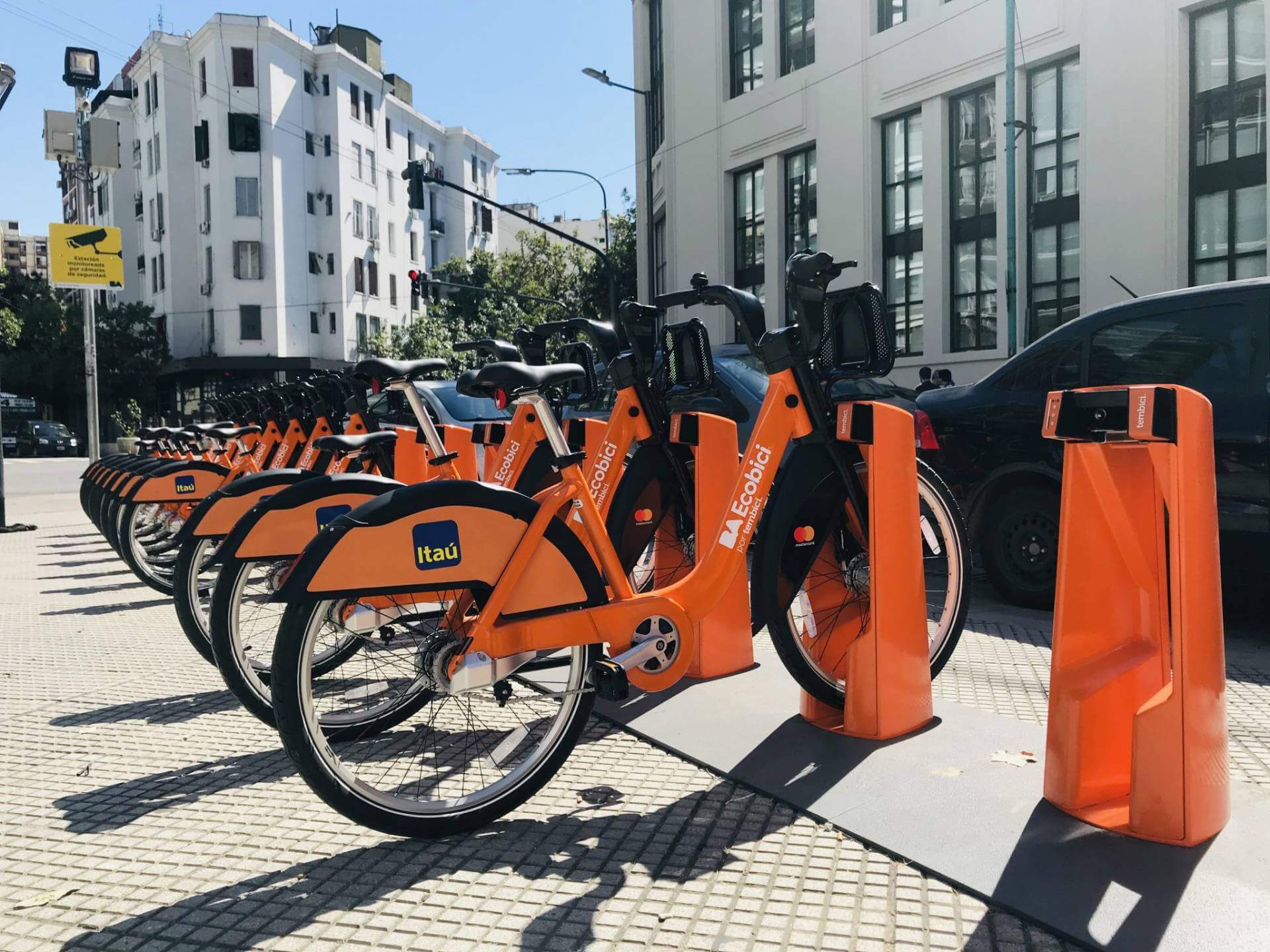 The orange Buenos Aires city bikes. Can tourists use them too?